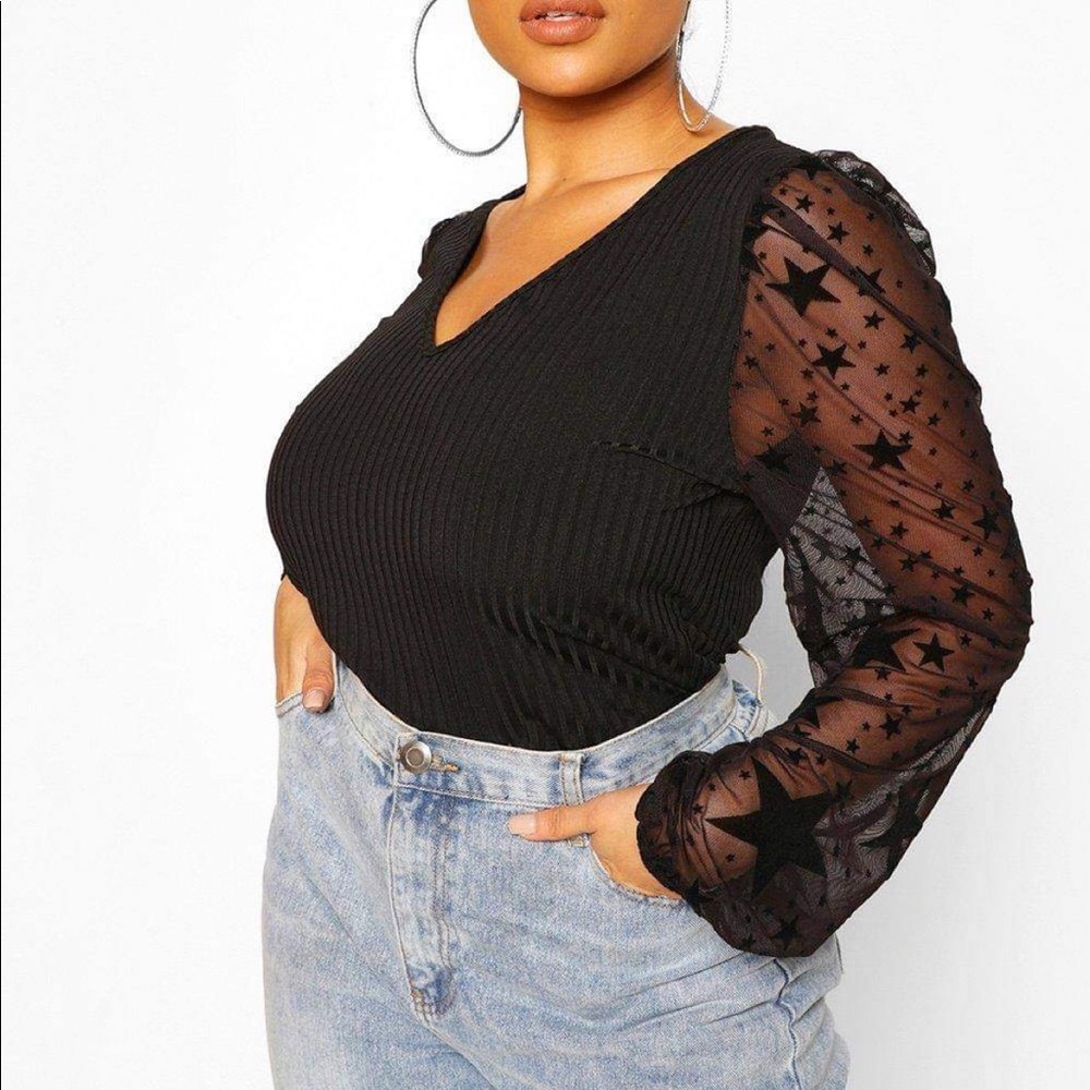 Star sleeve top